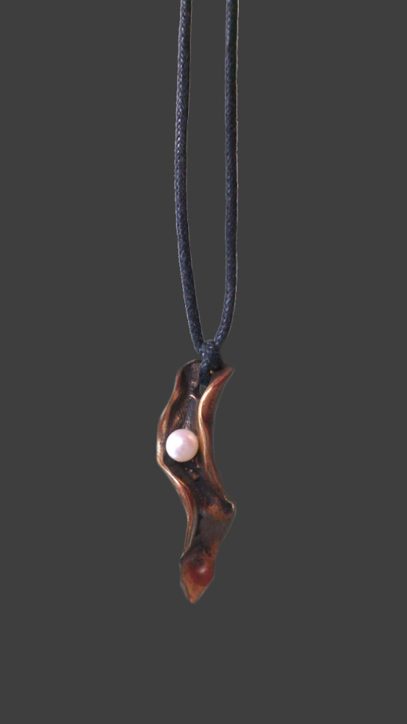 bronzen-sieraad-hanger-perla